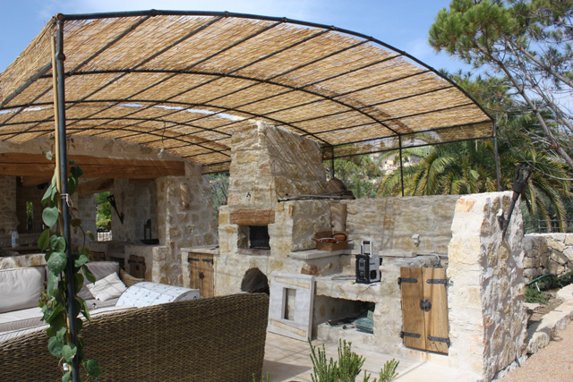 Full exterior wrought iron install of gates, fencing, pergolas in Châteauneuf-Grasse